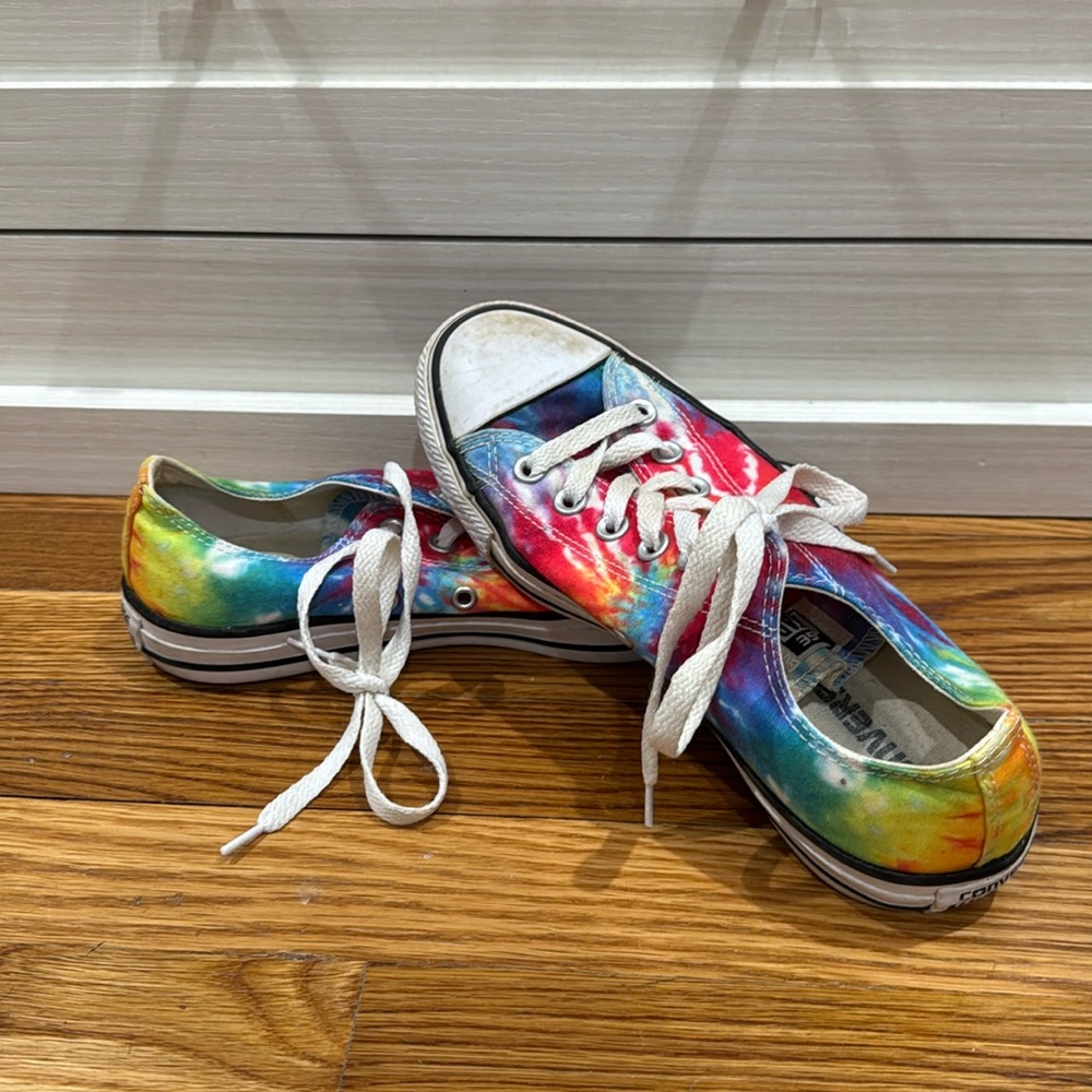 Tie dye converse